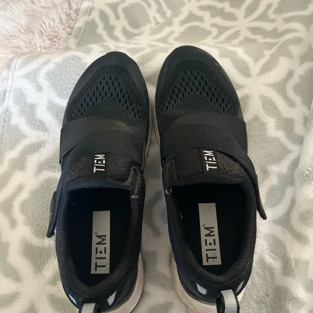TIEM Slip-On Athletic Shoes with Mesh Fabric for 2 bolt clips cycling - Picture 4 of 6